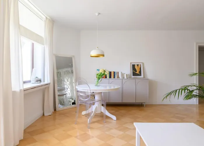 Apartment Homelike Namyslowska Warsaw